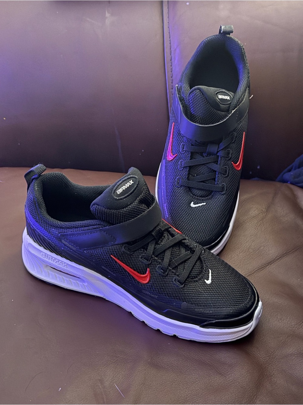 Youth Black and Red Nike Air Max Velcro Athletic Sneakers, Size 3